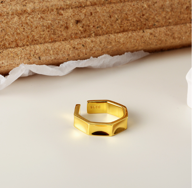 Geo Ring