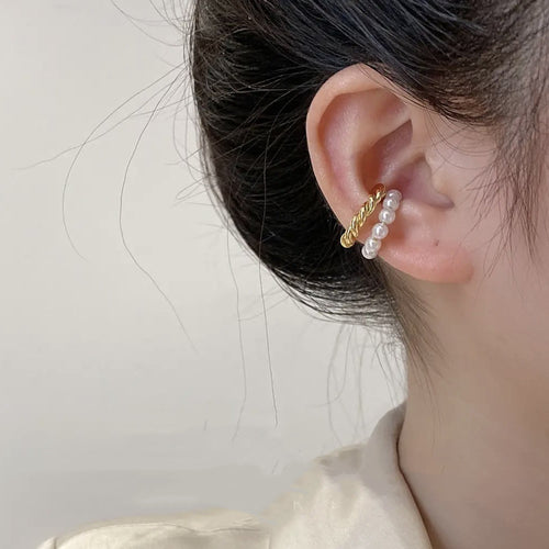 Twist Pearl Ear Cuff