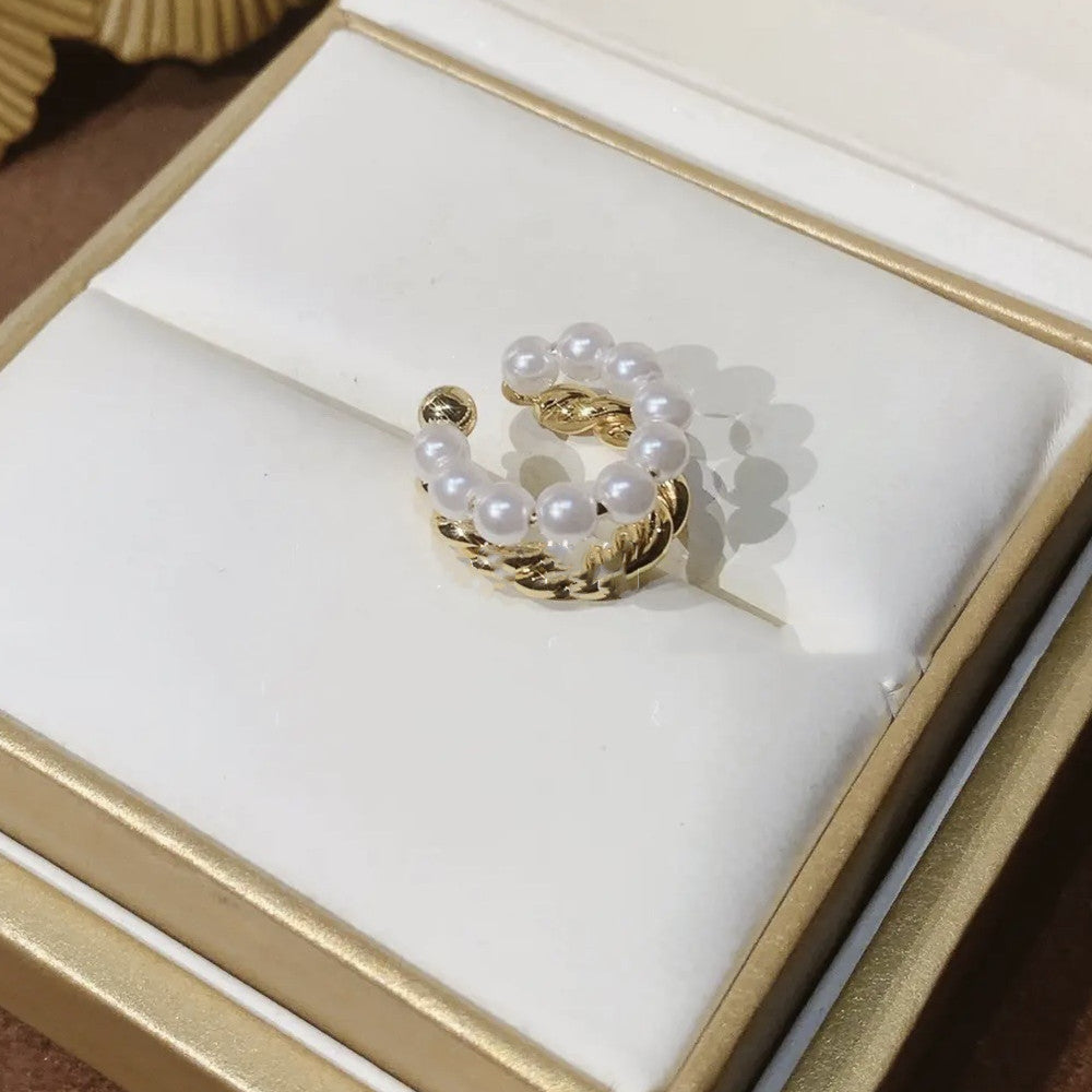 Twist Pearl Ear Cuff